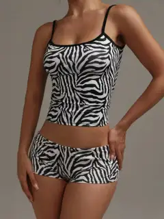 Refined Leopard-Print Top and Shorts Matching Set