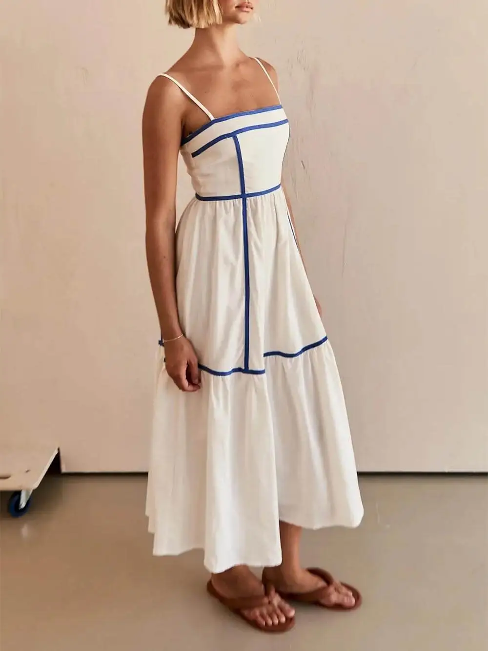 Contrast Trim Adjustable Straps Midi Dress
