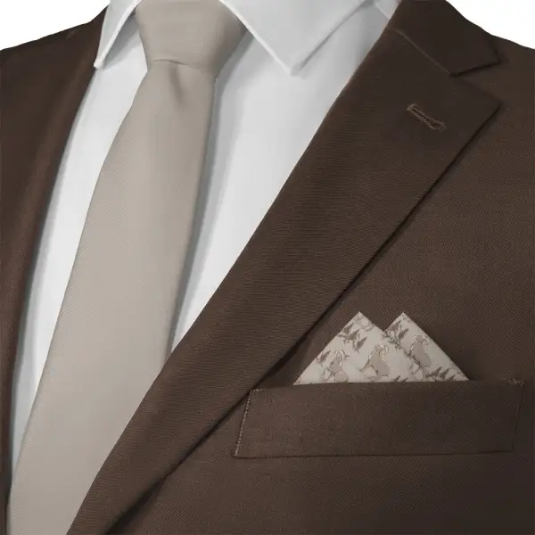 Refined Clean Animal Motif Pocket Square