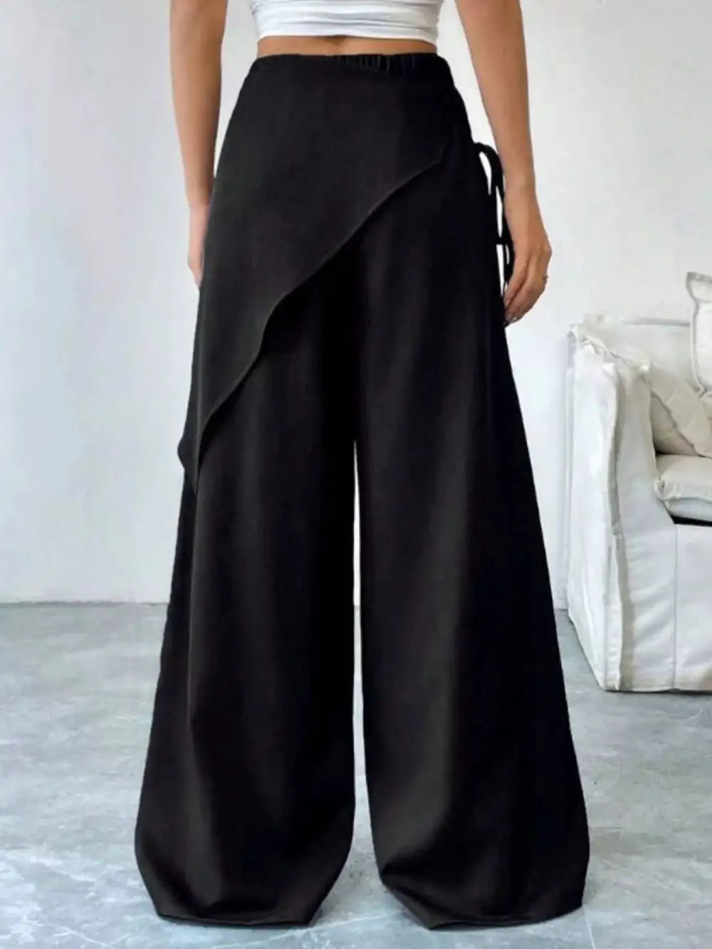 Pocketed Wide Leg Trousers