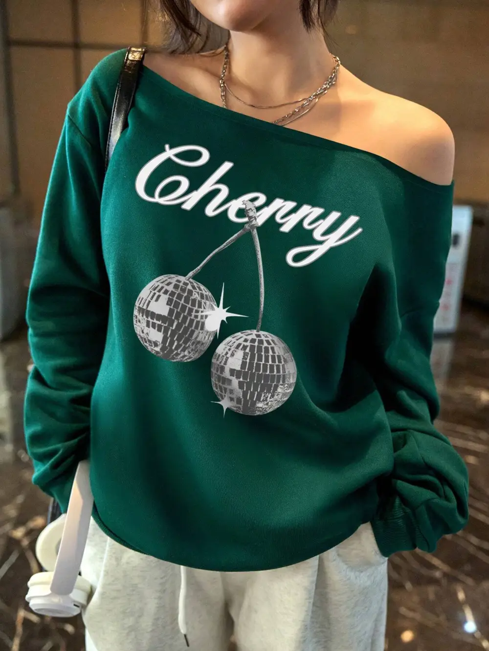 Women Raglan Sleeve Relaxed Fit Sweatshirt