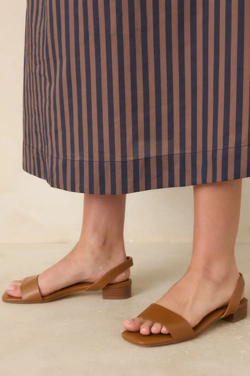 Lightweight Slightly High Flat Sandals