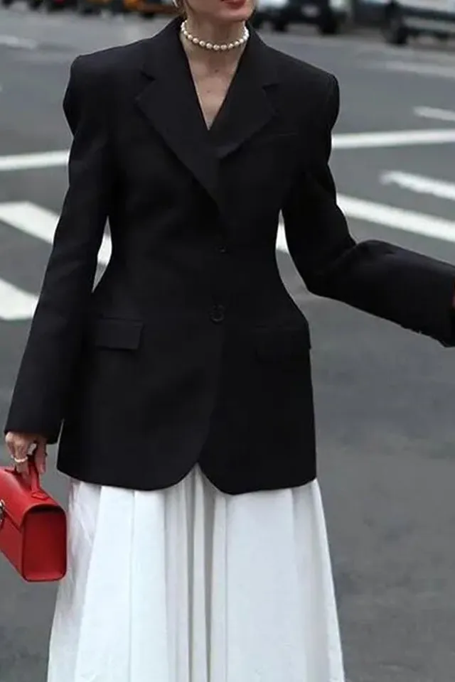 V-Neck Single-Breasted Lightweight Blazer