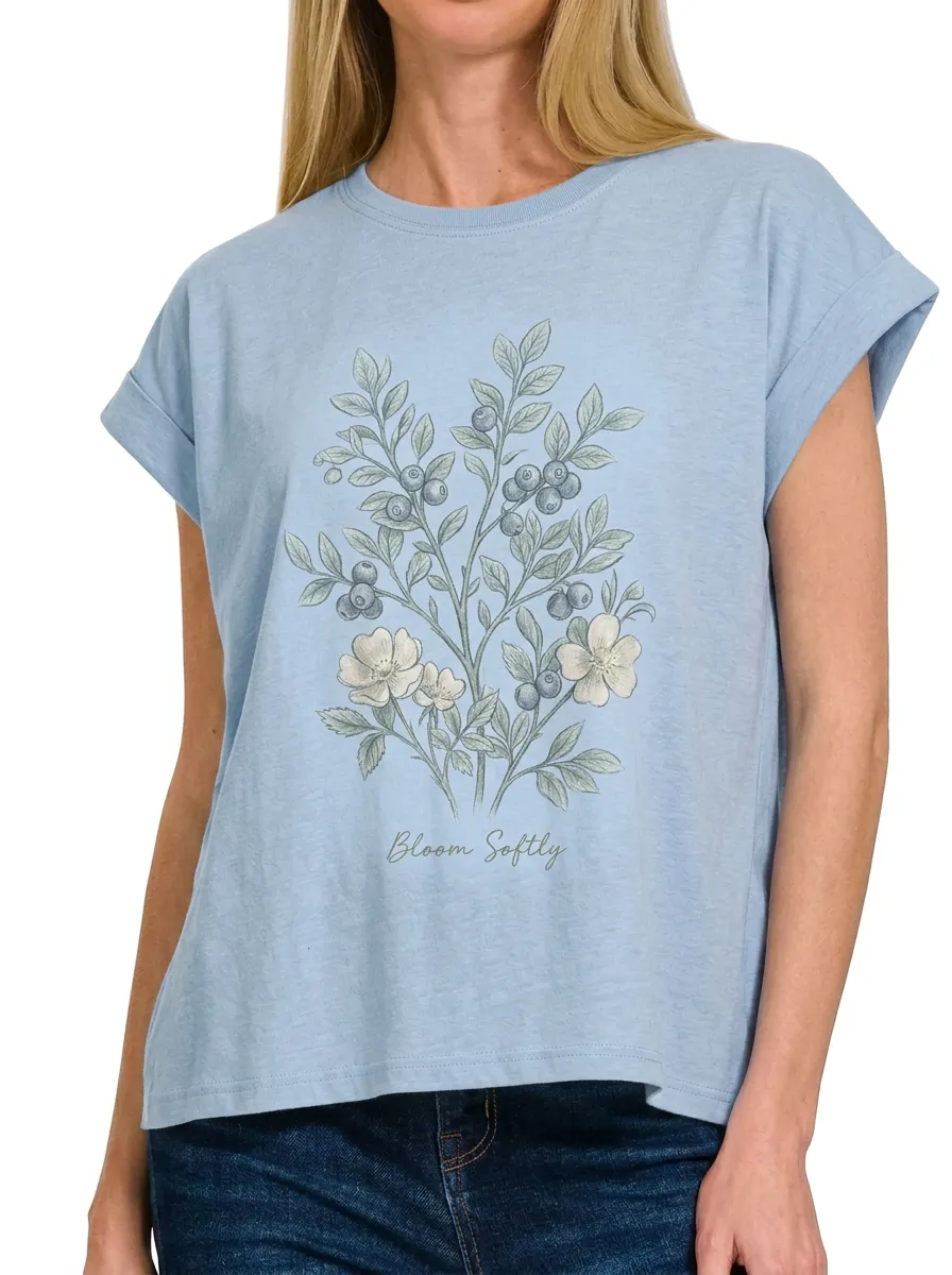 Women's Nature Lover Blueberry Floral Bloom Softly Printed T-shirt