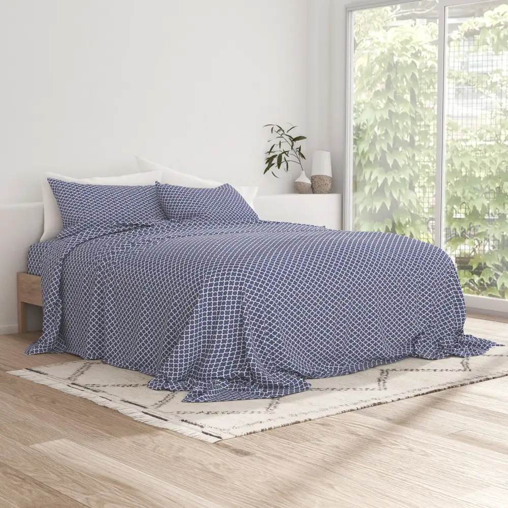 Quatrefoil Pattern Sheet Set