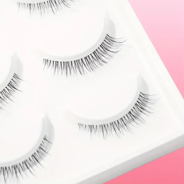 Everyday Lightweight Lashes