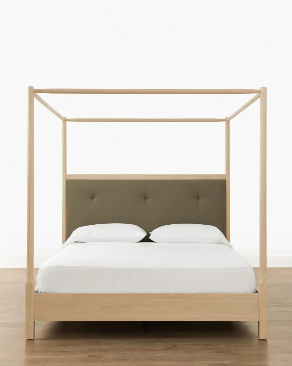 Tufted Oak Bed