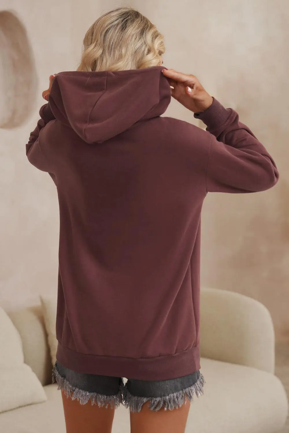 Kangaroo-Pocket Long-Sleeve Hoodie