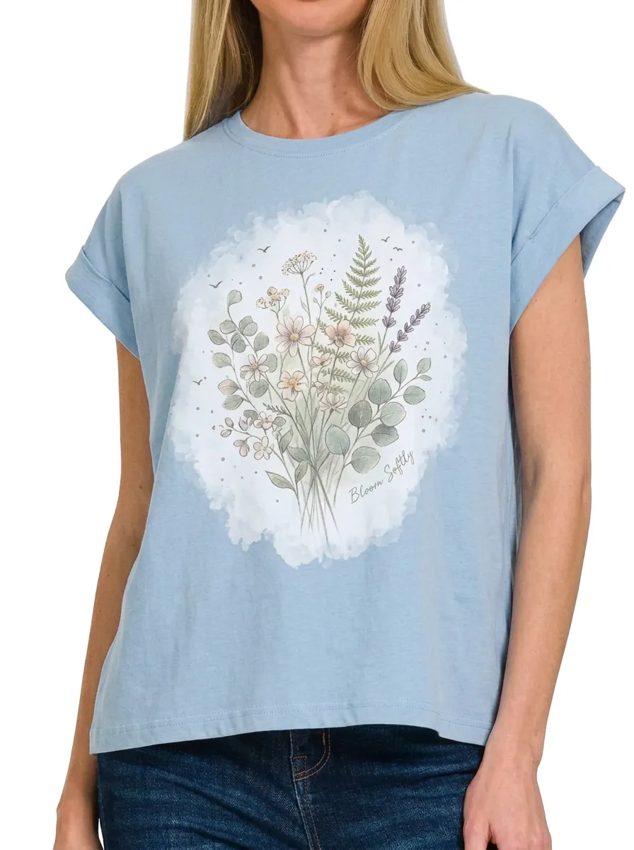 Women's Nature Lover Wildflower Bouquet Bloom Softly Printed T-shirt