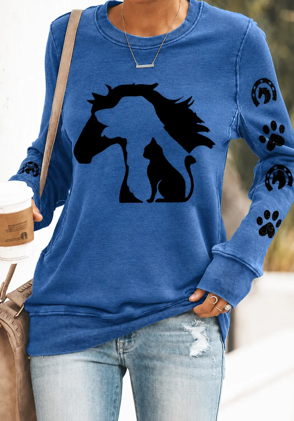 Women'S Animal Silhouette Printed Round Neck Long Sleeved Shirt