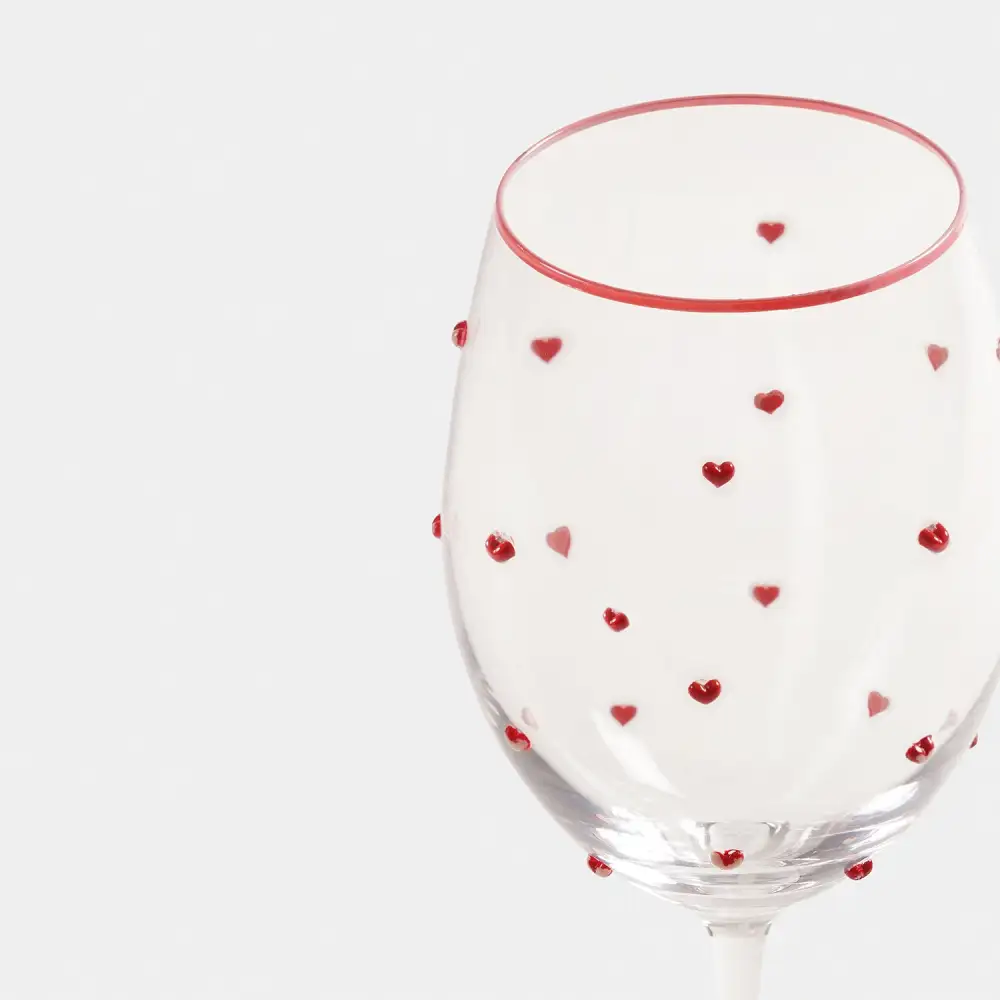 Clear Red Accent Wine Glass Set