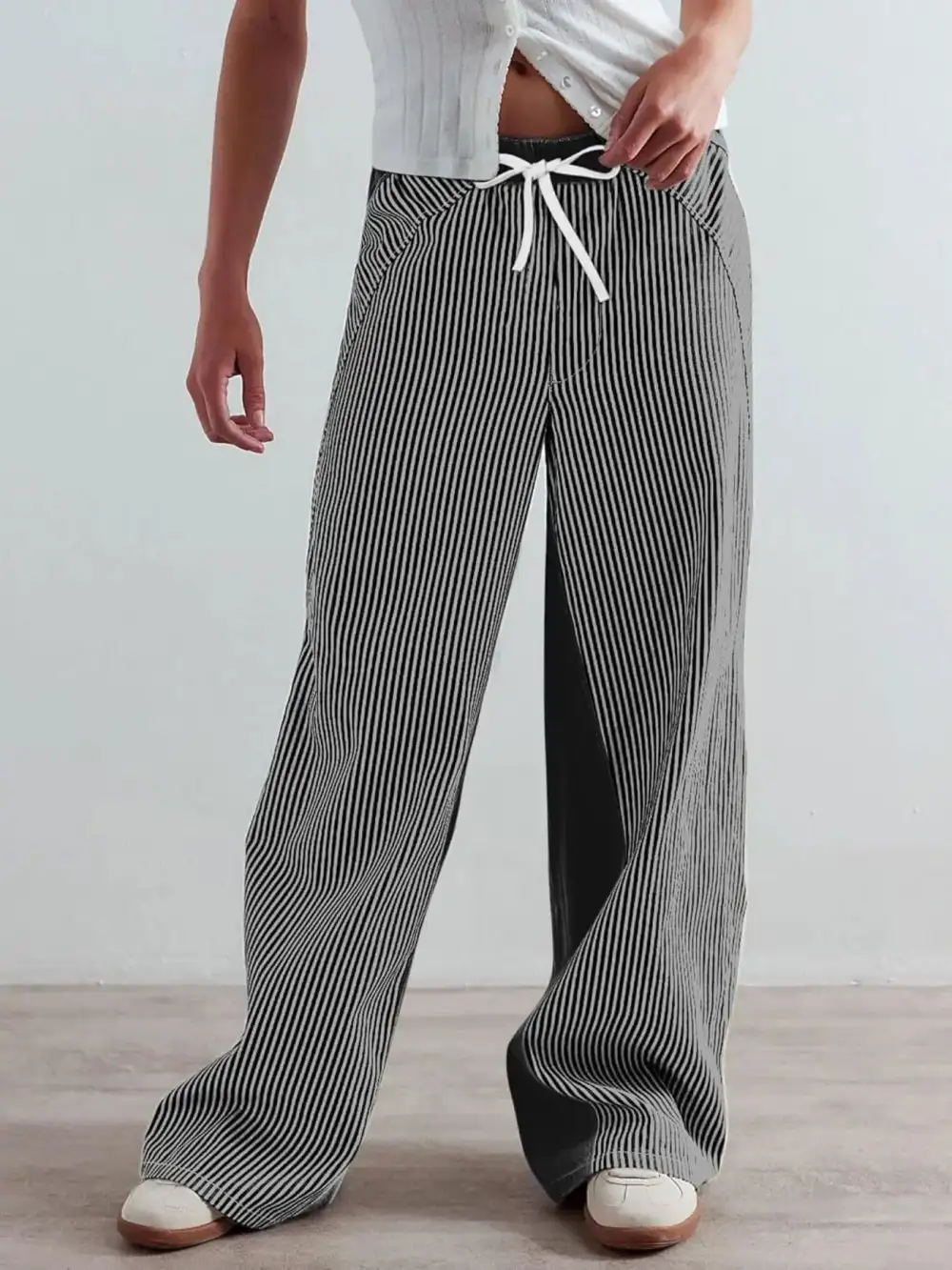 Subtle Texture Flowing Denim Jeans