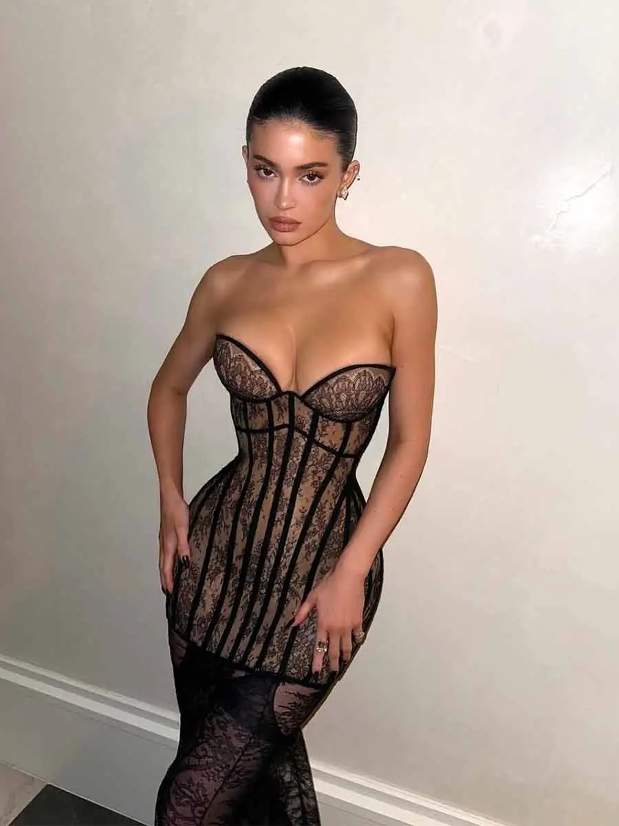 Aria Strapless Lace Bustier Maxi Dress