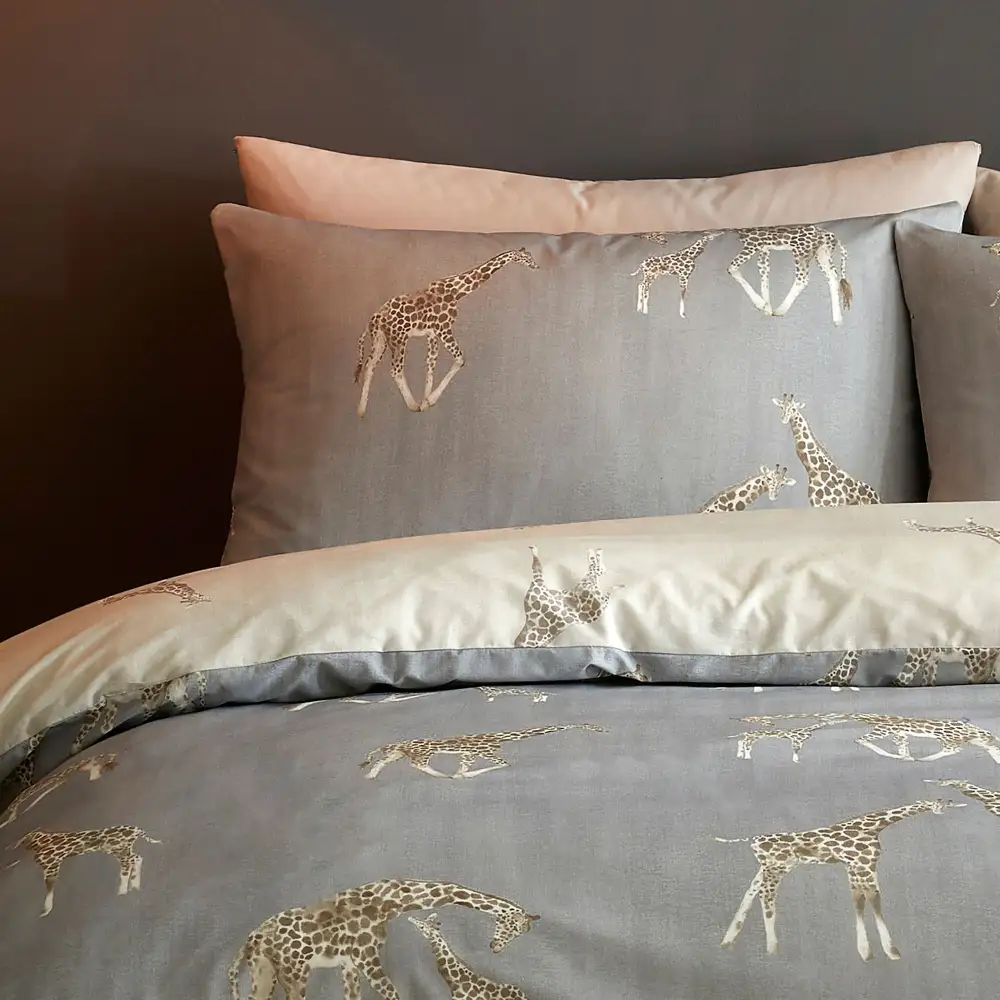 Graceful Bedroom Reversible Check Polycotton Duvet Cover Set