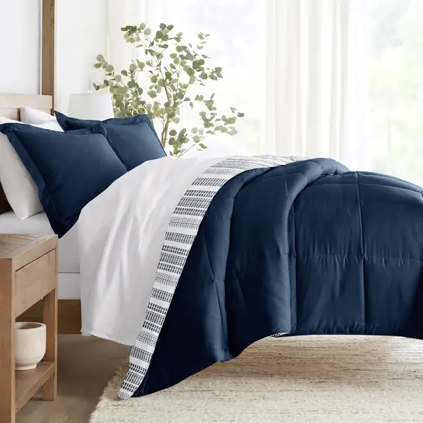 Farmhouse Dreams Reversible Down Alternative Comforter Set