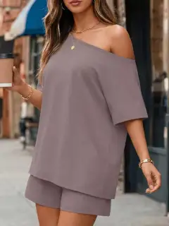 Easygoing Refined Pocketed Top and Shorts Matching Set