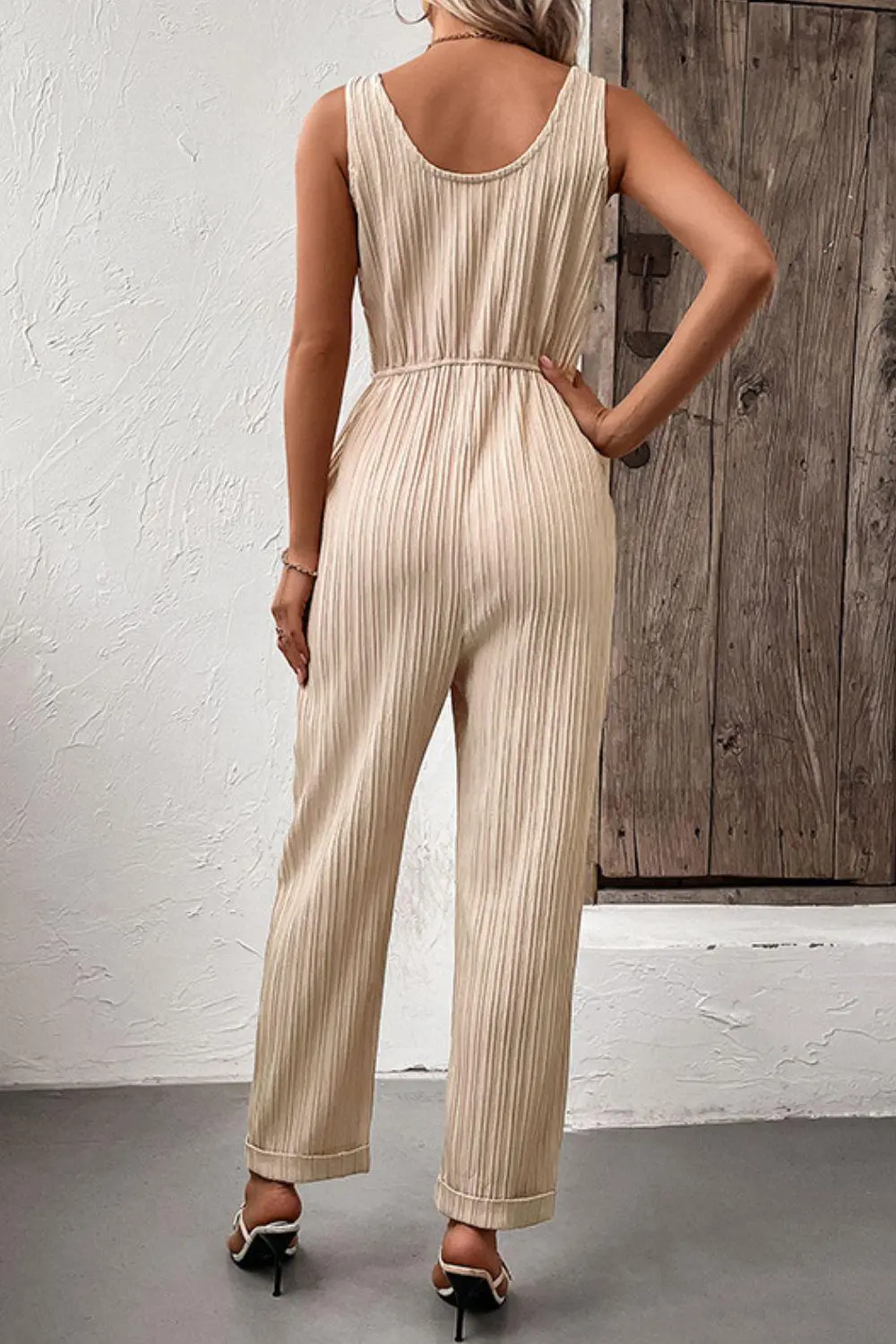 Textured Sleeveless Pockets Jumpsuit