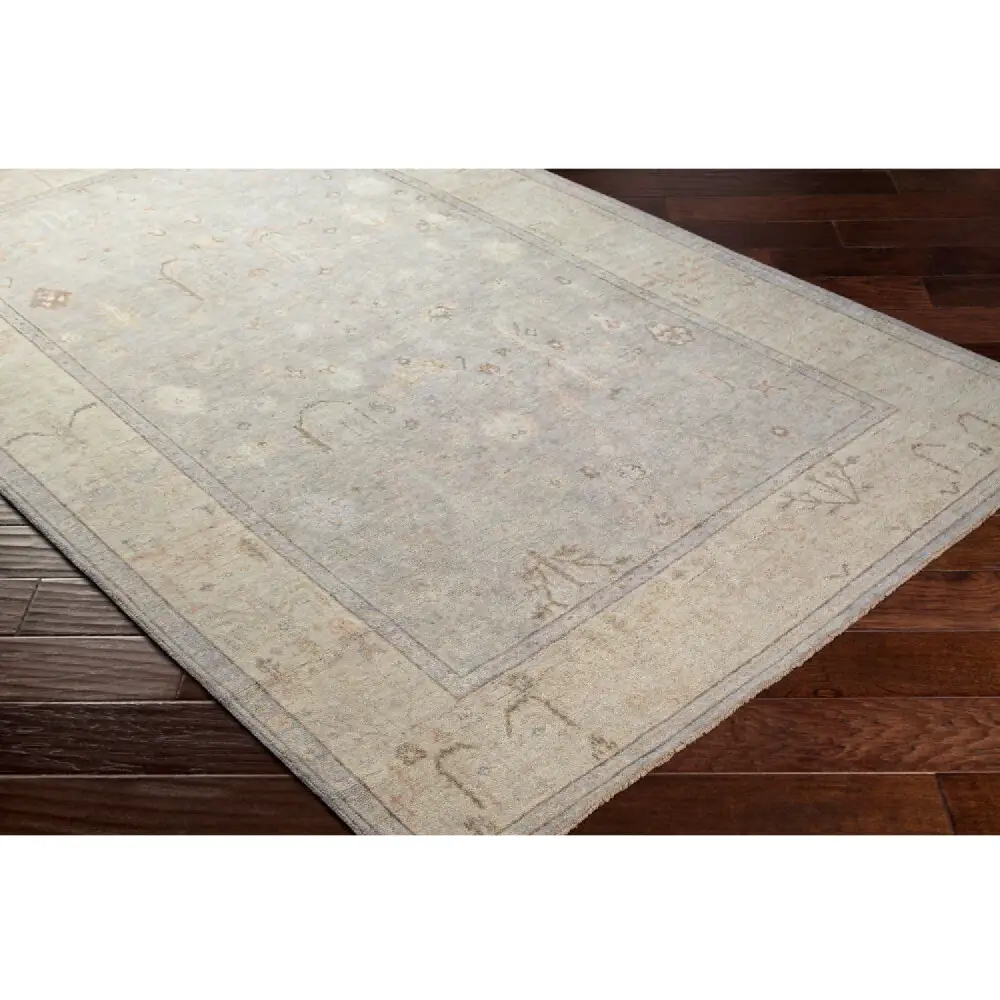 Antique Wash Wool Fringed Carpet