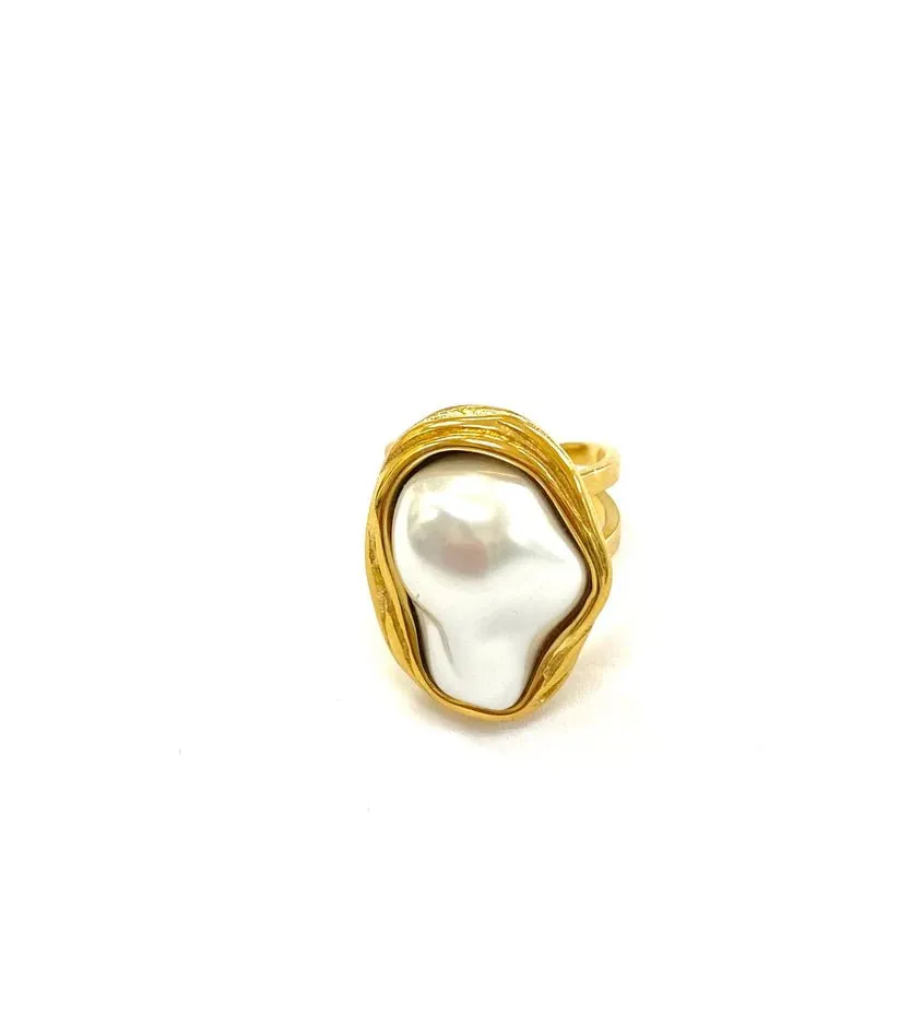 Essential Pearl Statement Ring