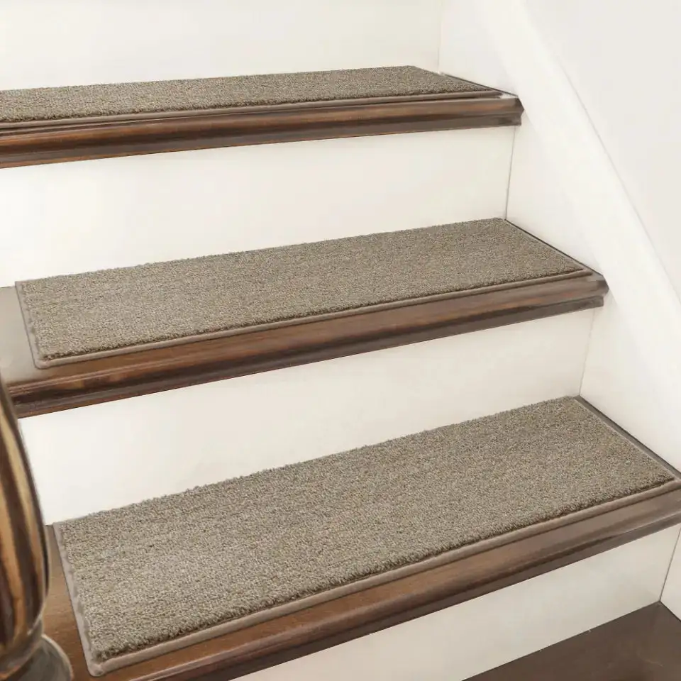 Solid Stair Rug Treads