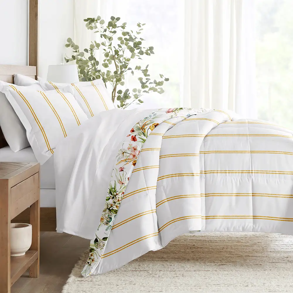 Chintz Floral Reversible Down Alternative Comforter Set