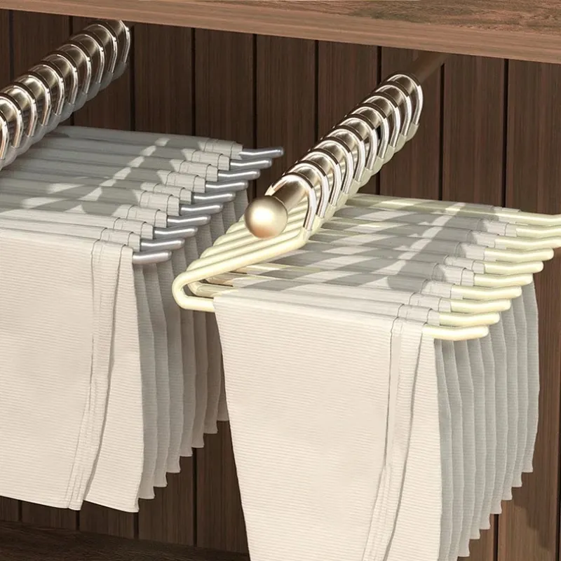 Space-Saving Hanger