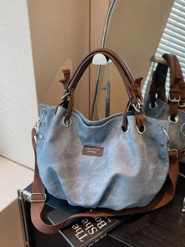 Versatile Form Crossbody Bag