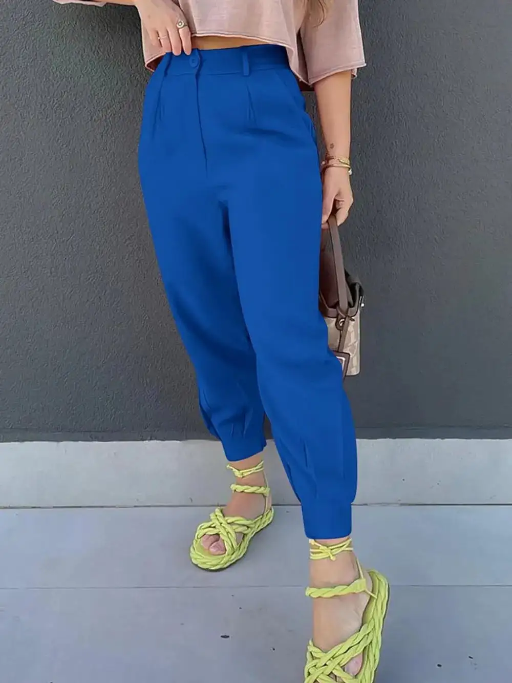 Textured High Waist Pocket Detail Pants