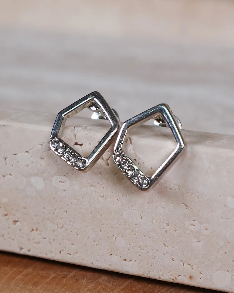 Millegrain Texture Earrings