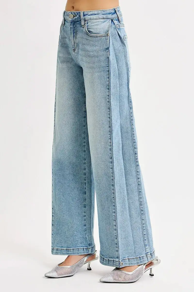Denim Mid Rise Barrel Leg Pocketed Jeans