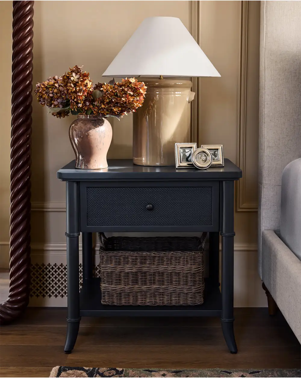 Classic Contemporary Table Lamp