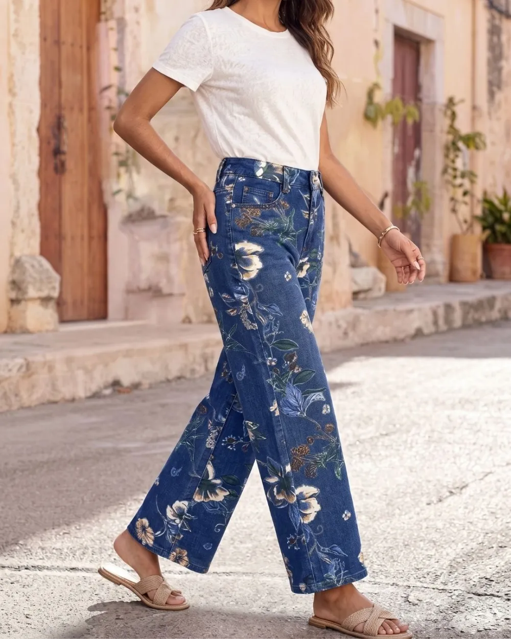 Floral-Stitch Mid-Rise Straight Jeans