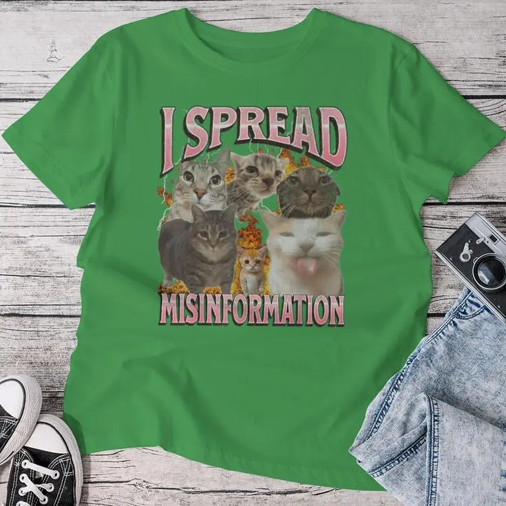 I Spread Misinformation Cat Women T-shirt