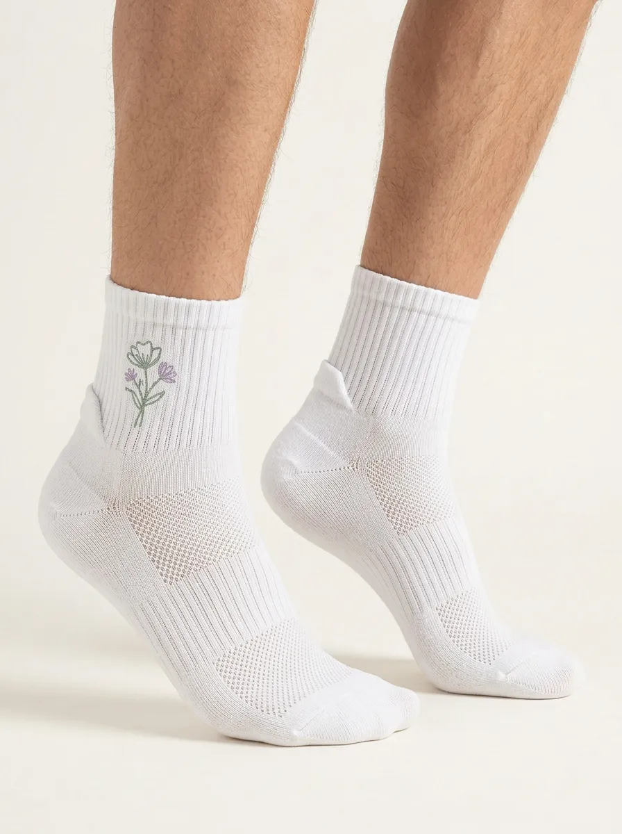 White Trail Floral Graphic Performance Ankle Socks