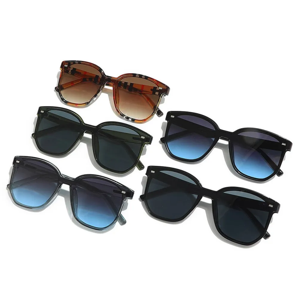 Rounded Square Frame Sunglasses