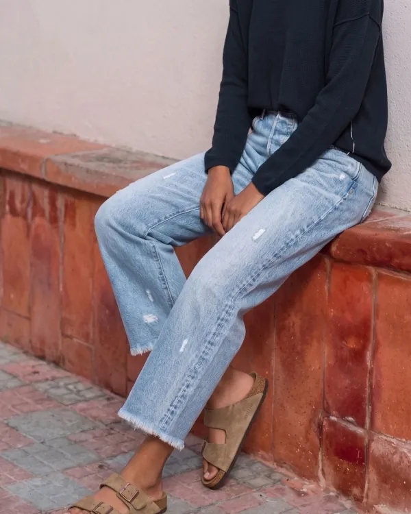 Everyday Raw-Hem Straight Crop Jeans