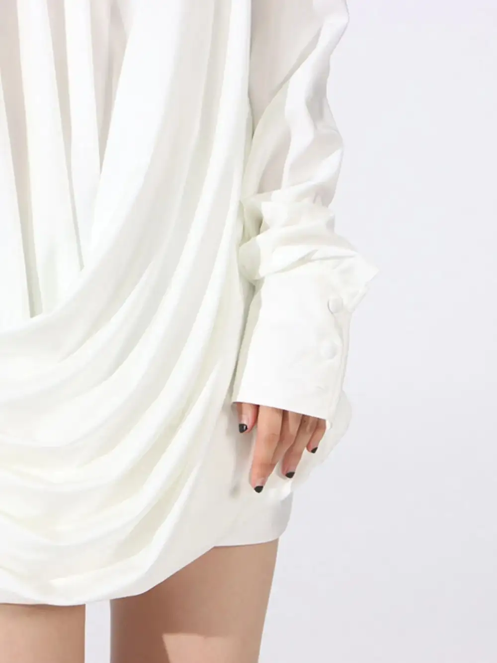 Relaxed Shape Ruched Long Sleeve Mini Dress