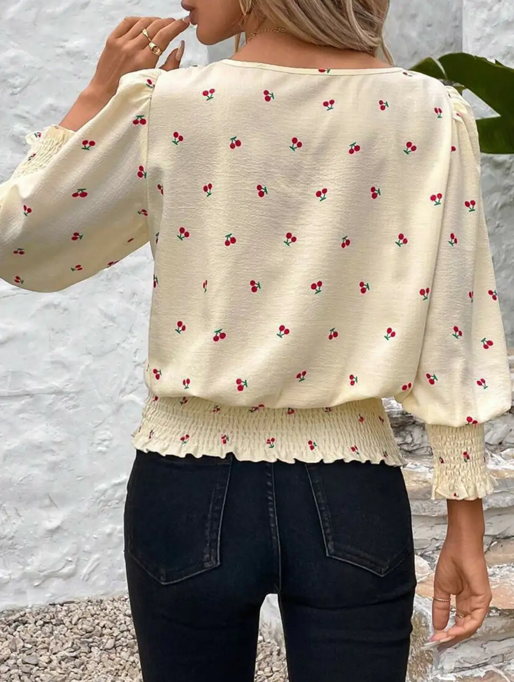 Relaxed Lantern Sleeve Blouse