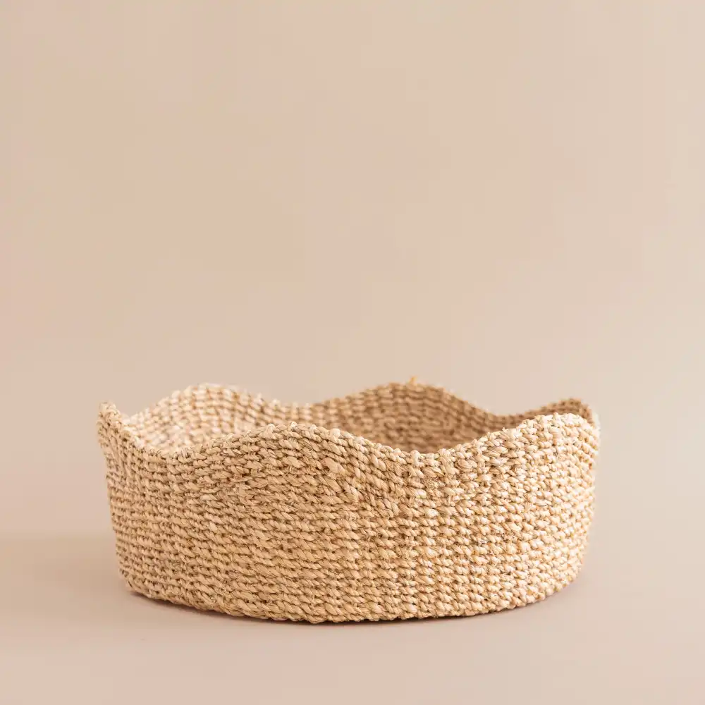 Shallow Scallop Basket