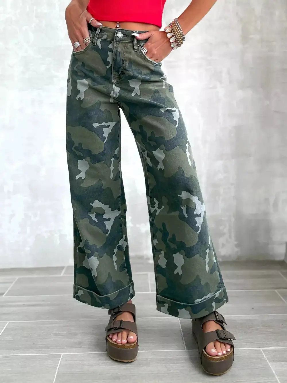 Women' High-Waisted Camouflage Wide-Leg Jeans