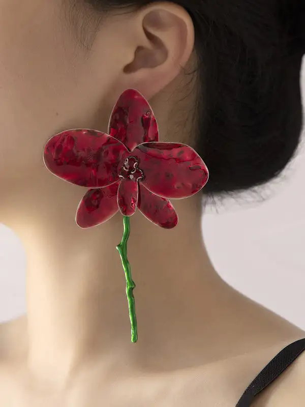 Graceful Romantic Accent Earrings
