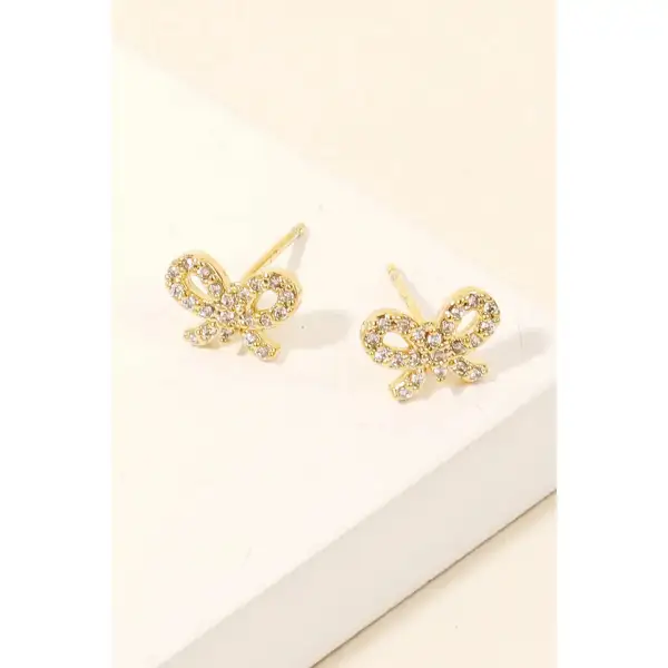 Minimal Chic Stud Earrings