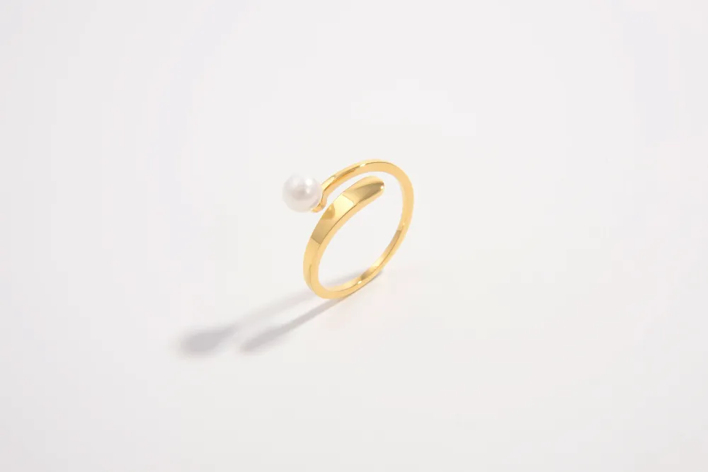 Classic Pearl Adjustable Band Fashion Ring
