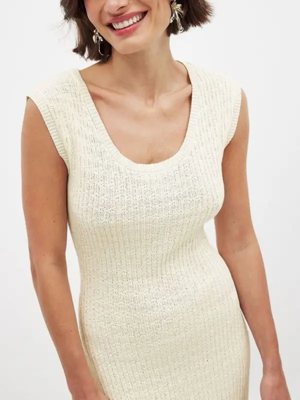 Classic Sleeveless Midi Dress