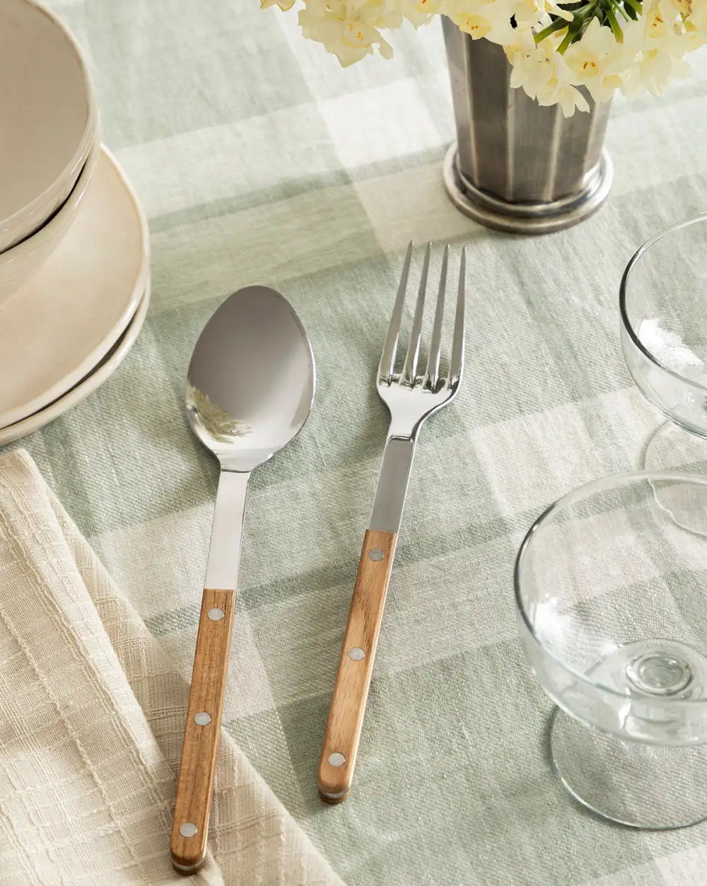 Textured Teak Kitchen Accessory