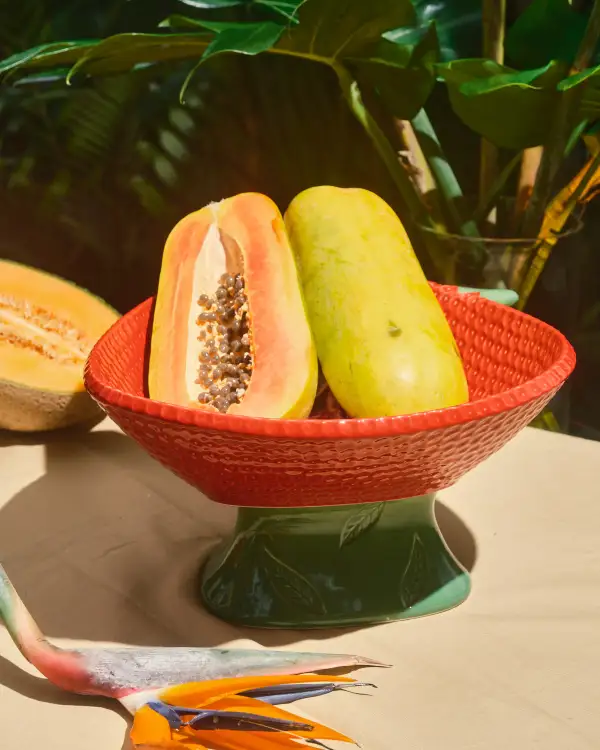 Raised Two-Tier Tableware Selection