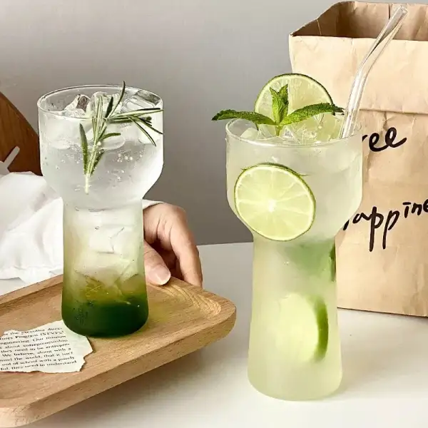 Vela Flared Glass Tumbler