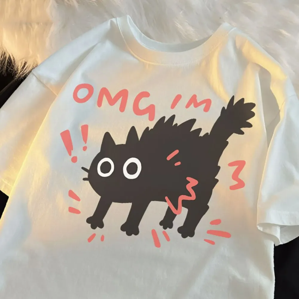 Cat Scared Graphic T-Shirt