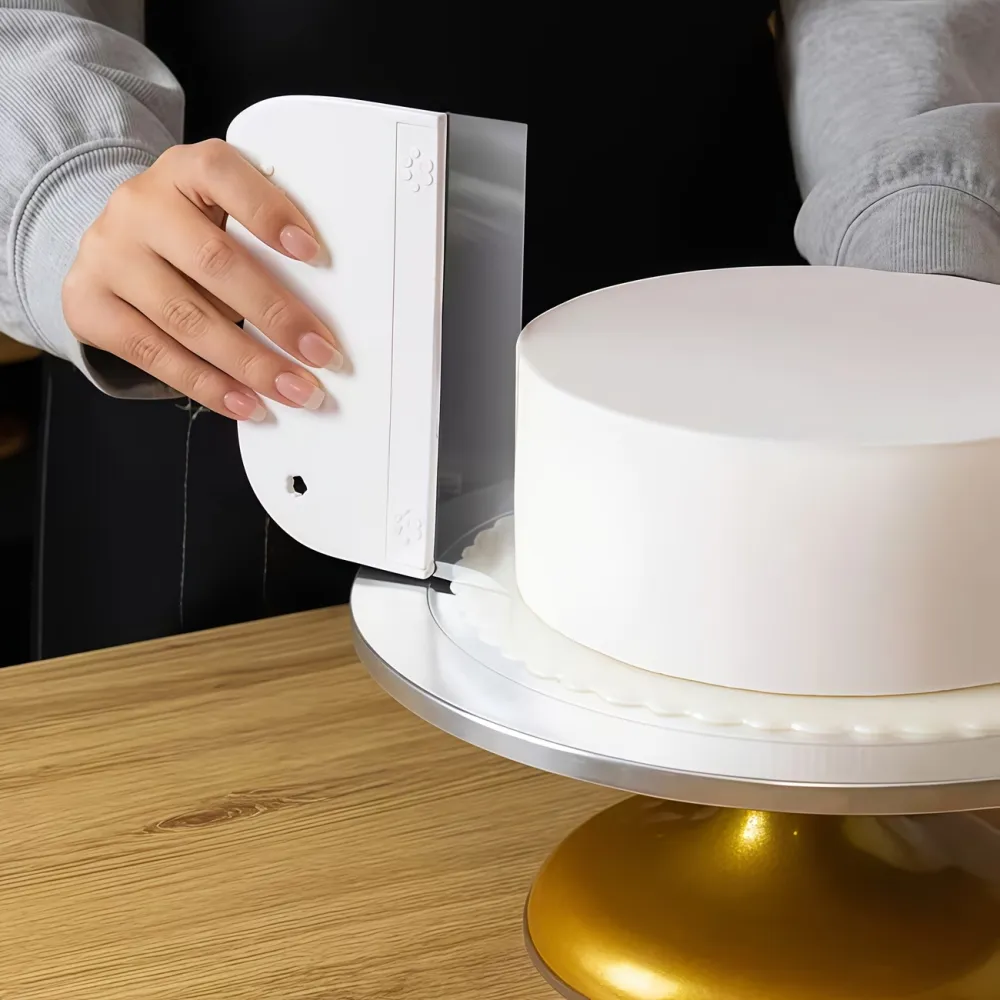 Cake Icing Smoother Scraper