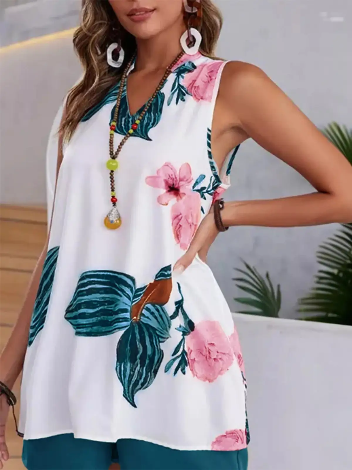 Refined Pocketed Floral-Print Top and Shorts Matching Set